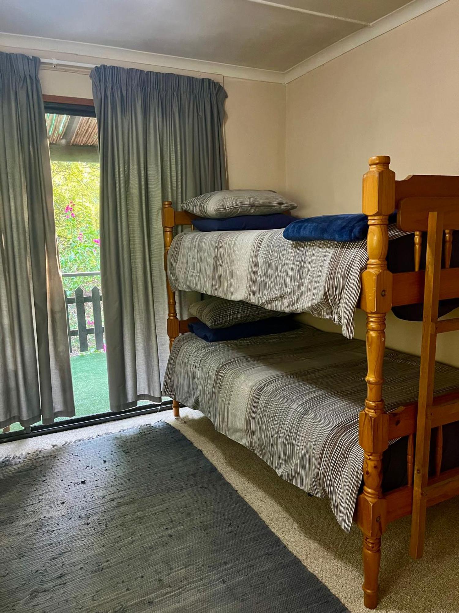 Glen House Apartment Brenton-on-Sea Bagian luar foto