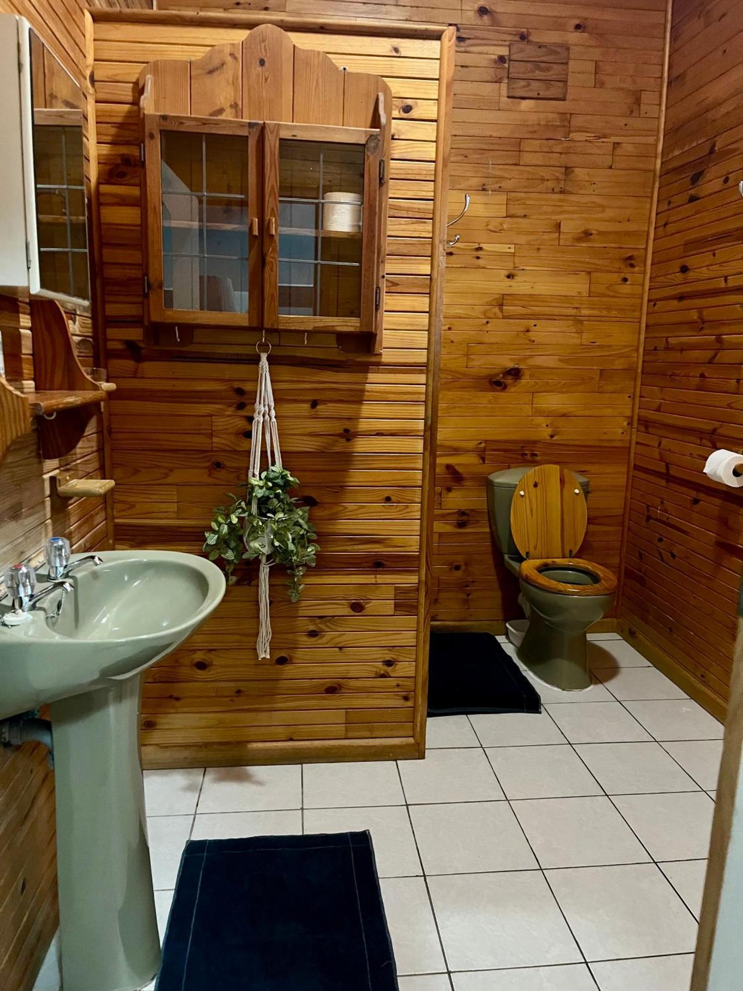 Glen House Apartment Brenton-on-Sea Bagian luar foto
