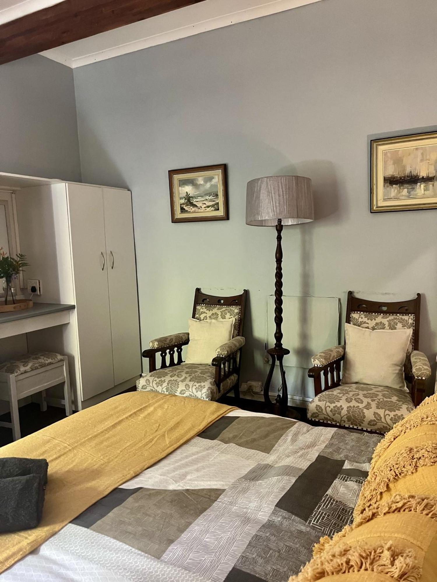 Glen House Apartment Brenton-on-Sea Bagian luar foto